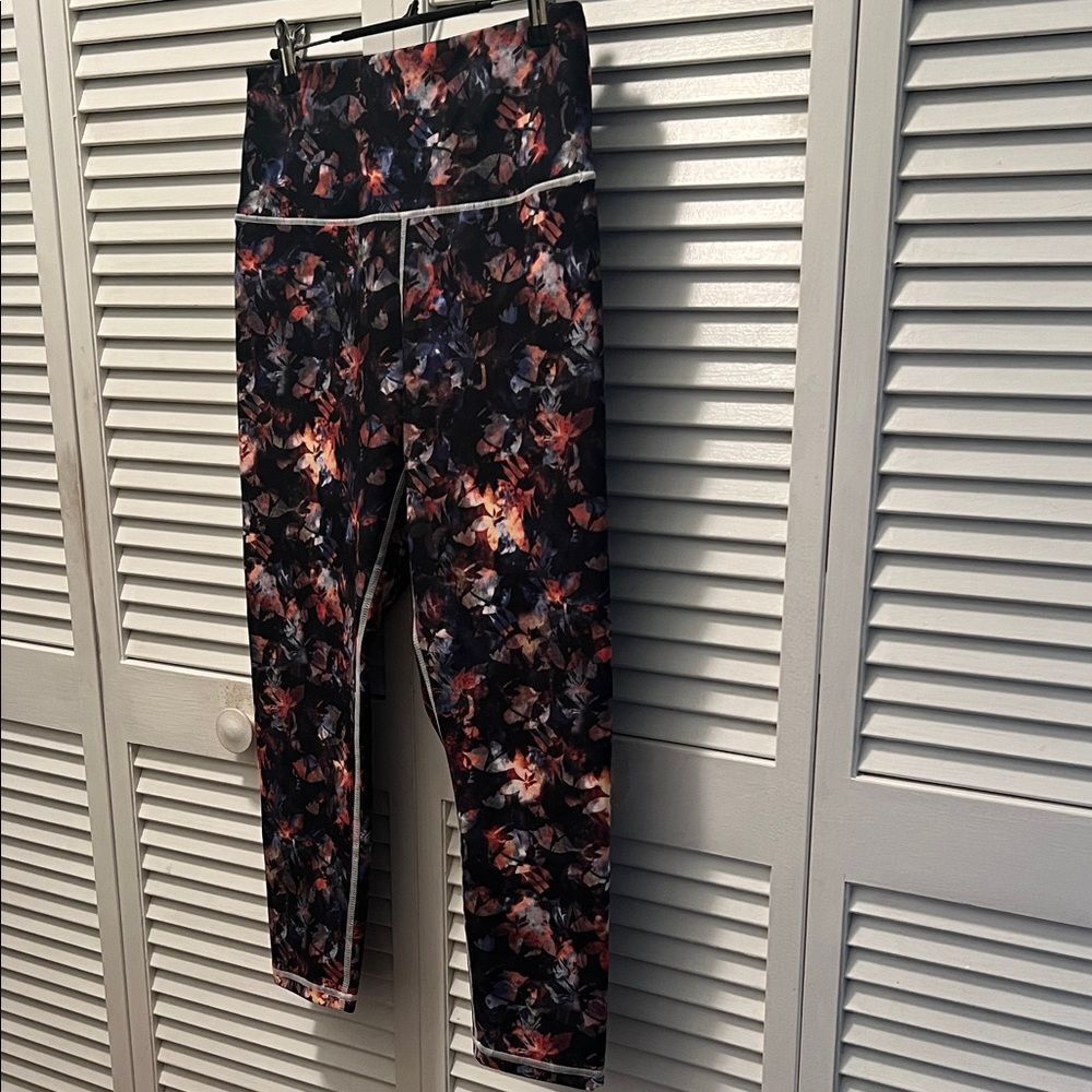 #1236=Danskin Multicolor Leggings
